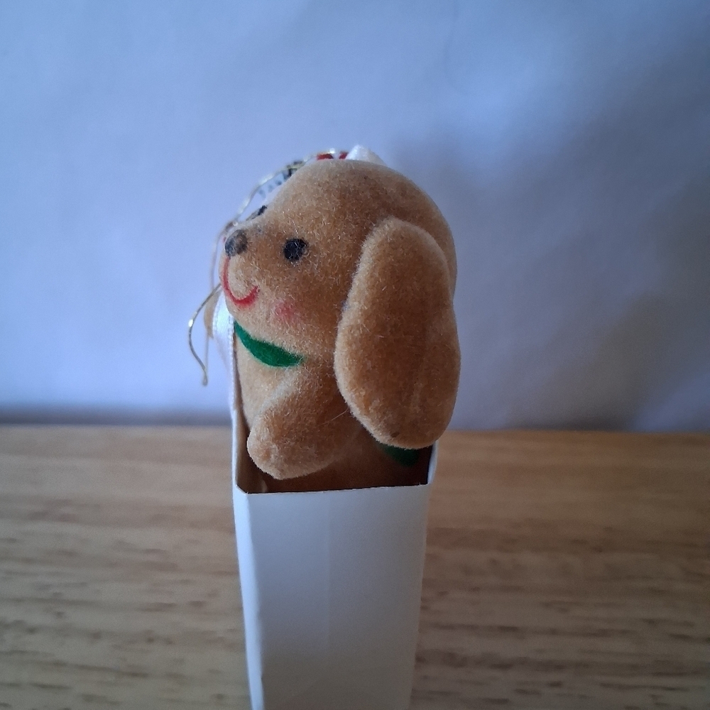 Avon Festive Plush Dog Gift Bag With Presents - Picture 6 of 6